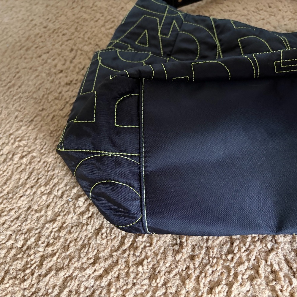 Kenneth Cole Reaction Black Hobo Bag in Awesome Condition! - Picture 9 of 11
